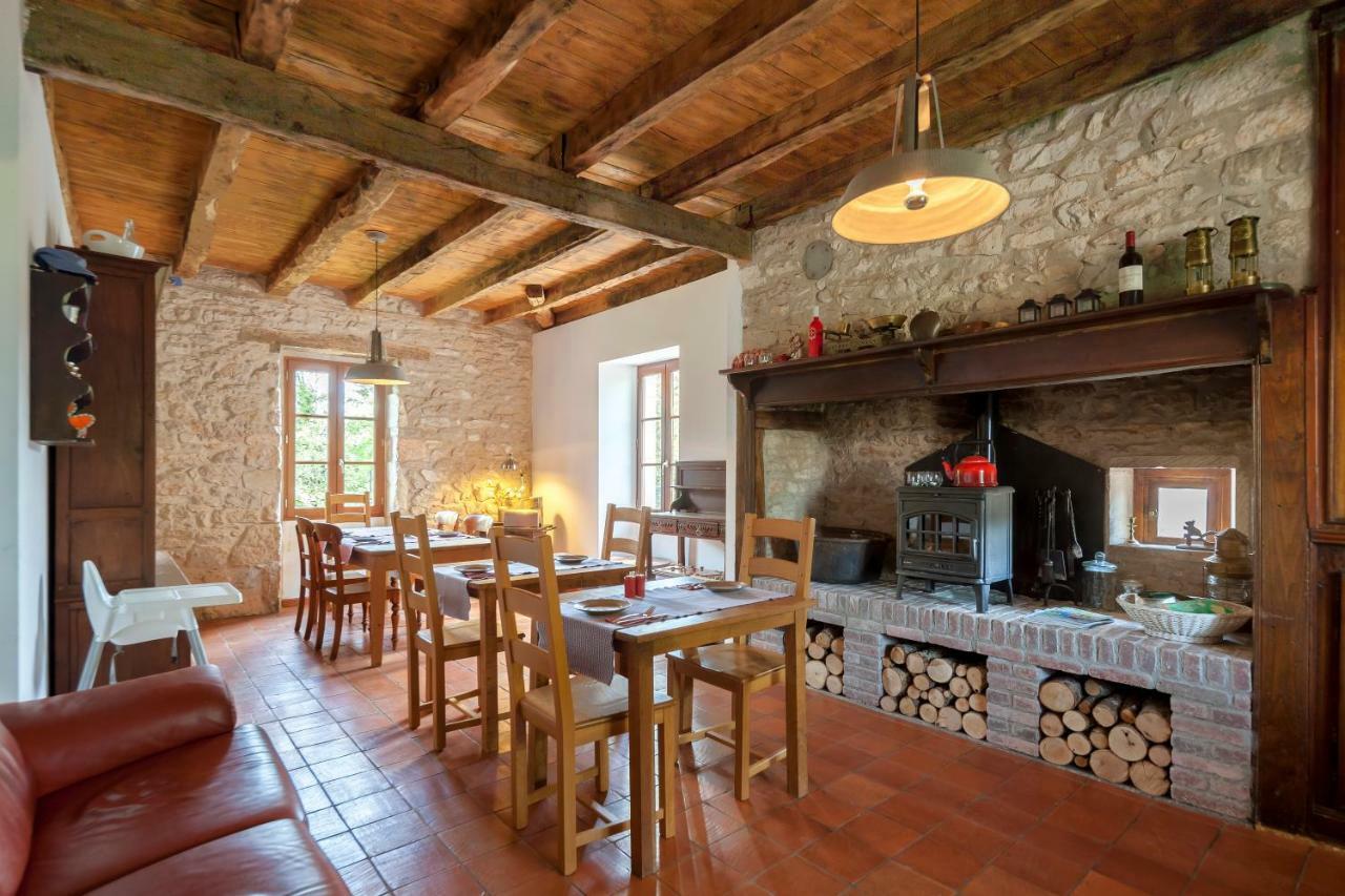 Chambres Et Table D'Hotes La Panacee Cuzance Exteriör bild